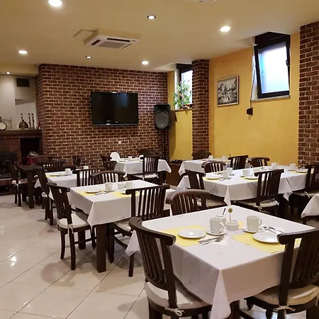 Biala Mewa W Rewalu רבאל